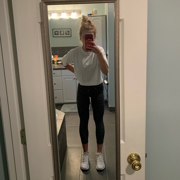 Lululemon cropped leggings - Picture 6 of 6